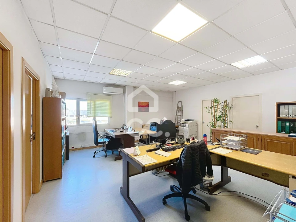 Armazém para Venda em Tornada e Salir do Porto Foto 5