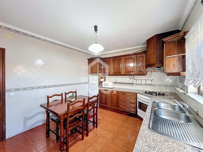 Moradia T3 para Venda em Santa Maria, São Pedro e Sobral da Lagoa Foto 9