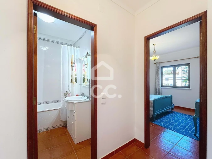 Moradia T3 para Venda em Santa Maria, São Pedro e Sobral da Lagoa Foto 16