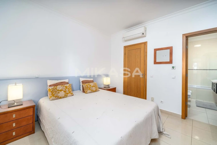 Apartamento T2 para Arrendamento em Lagos (São Sebastião e Santa Maria) Foto 5