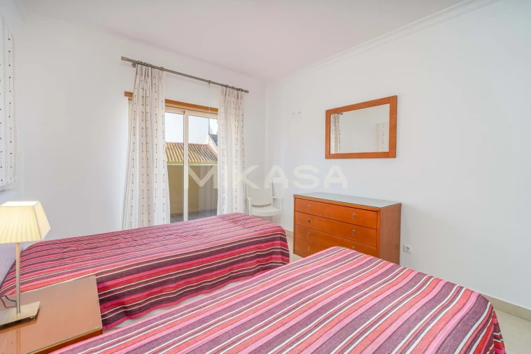 Apartamento T2 para Arrendamento em Lagos (São Sebastião e Santa Maria) Foto 9
