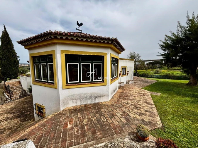 Moradia T8 para Venda em Loures Foto 27