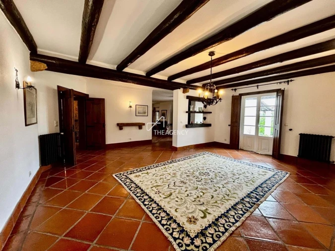 Moradia T8 para Venda em Loures Foto 24