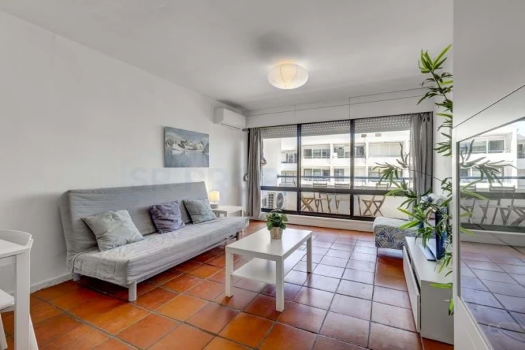 Apartamento T1 para Venda em Quarteira Foto 10