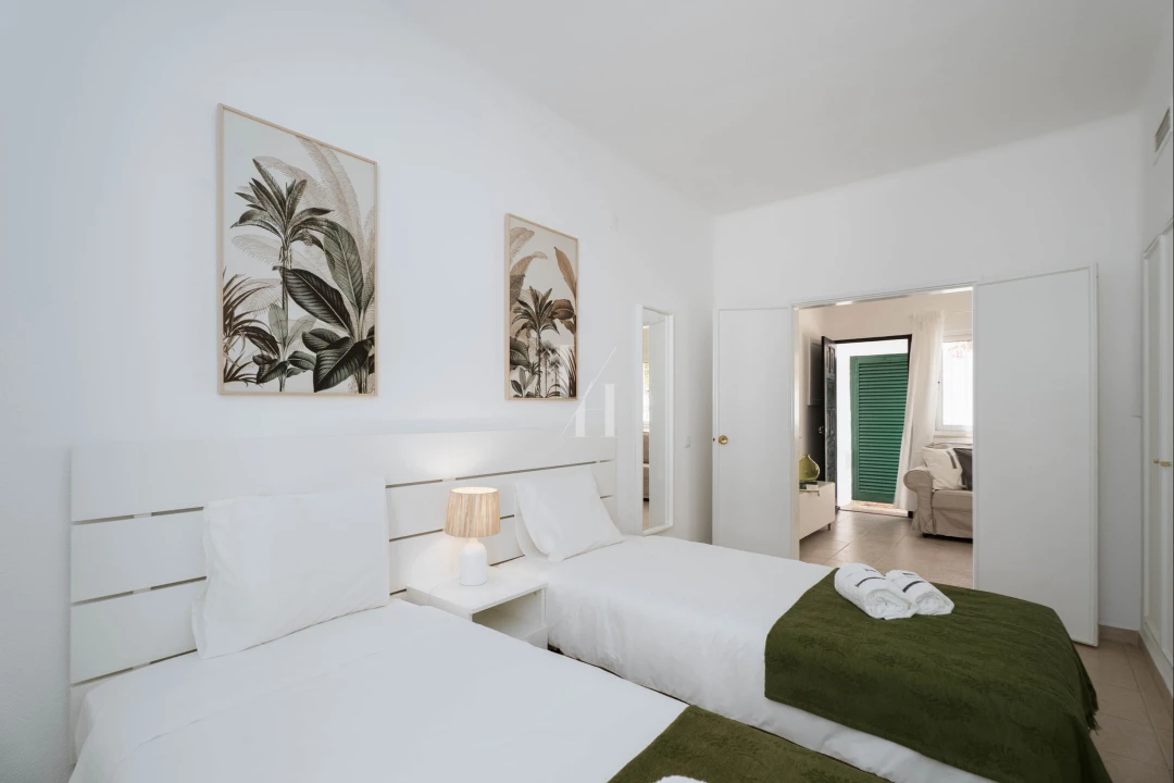 Apartamento T2 para Venda em Quarteira Foto 18