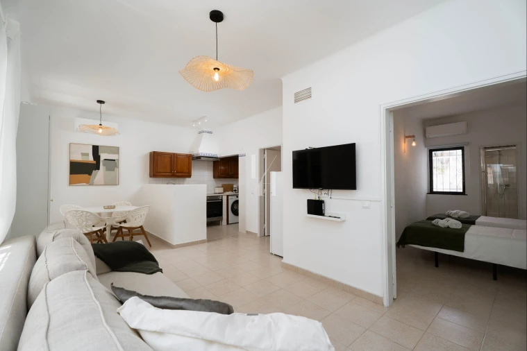 Apartamento T2 para Venda em Quarteira Foto 3