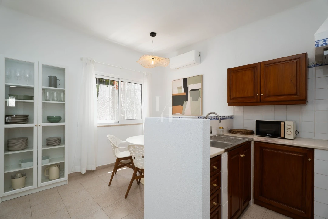 Apartamento T2 para Venda em Quarteira Foto 8