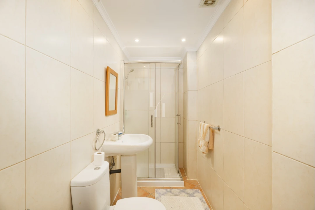 Moradia T5 para Venda em Paderne Foto 14