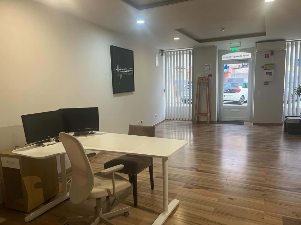 Prédio para Venda em União das Freguesias de Setúbal Foto 26