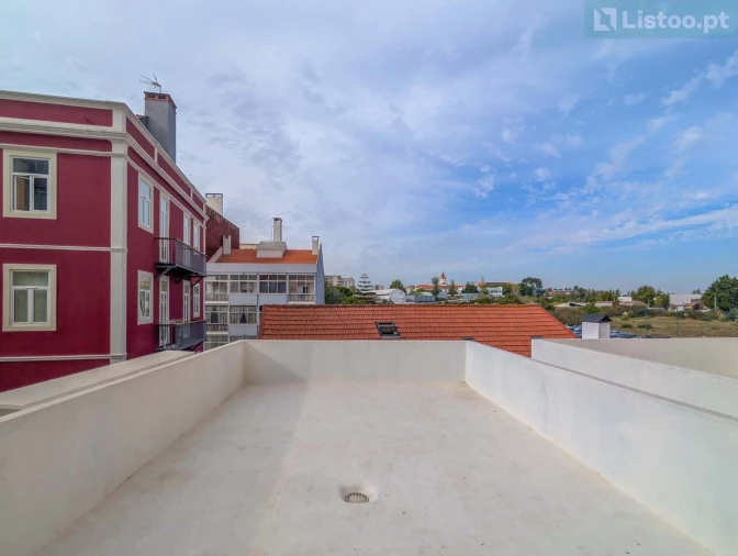 Apartamento T2 para Venda em Alvalade Foto 8