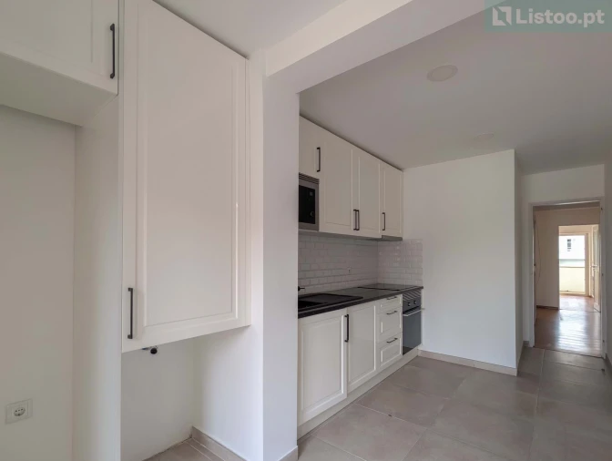 Apartamento T2 para Venda em Alvalade Foto 6