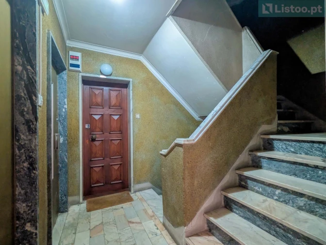 Apartamento T2 para Venda em Alvalade Foto 29