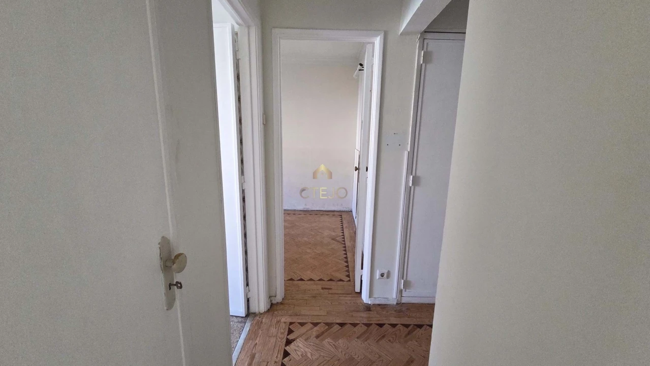 Apartamento T2 para Venda em Santa Iria de Azoia, São João da Talha e Bobadela Foto 25