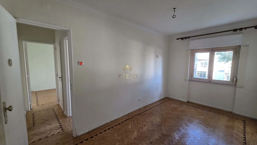 Apartamento T2 para Venda em Santa Iria de Azoia, São João da Talha e Bobadela Foto 14