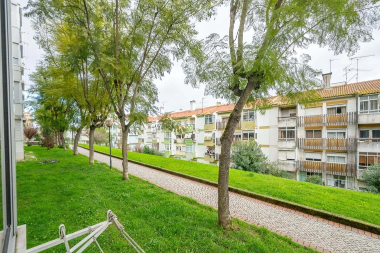 Apartamento T2 para Venda em Santa Iria de Azoia, São João da Talha e Bobadela Foto 4