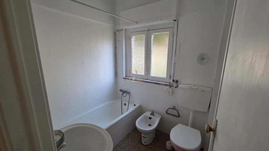 Apartamento T2 para Venda em Santa Iria de Azoia, São João da Talha e Bobadela Foto 7