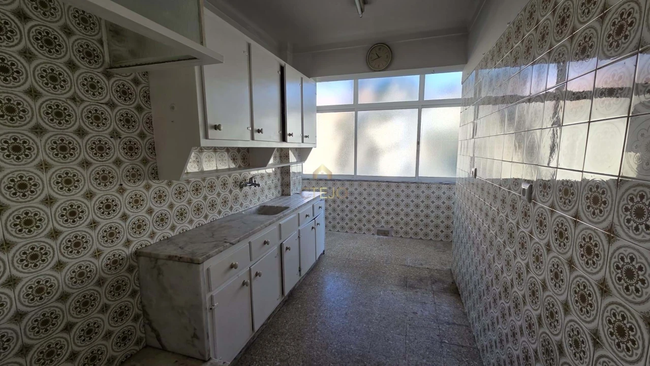 Apartamento T2 para Venda em Santa Iria de Azoia, São João da Talha e Bobadela Foto 19