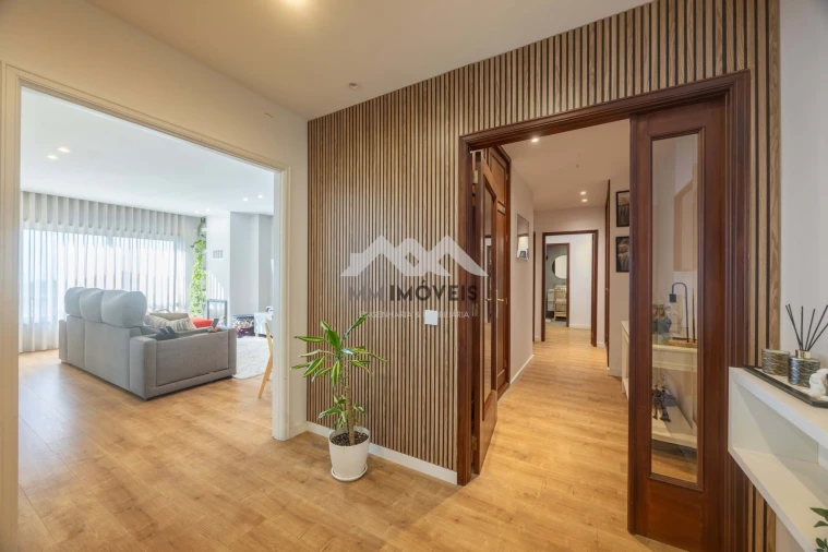 Apartamento T3 para Venda em Nogueira e Silva Escura Foto 2