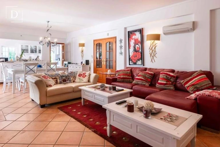 Moradia T3 para Venda em São Brás de Alportel Foto 2