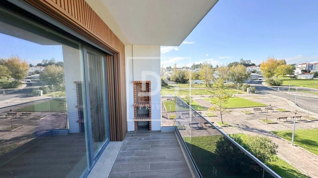 Apartamento T3 para Venda em Ramalhal Foto 3