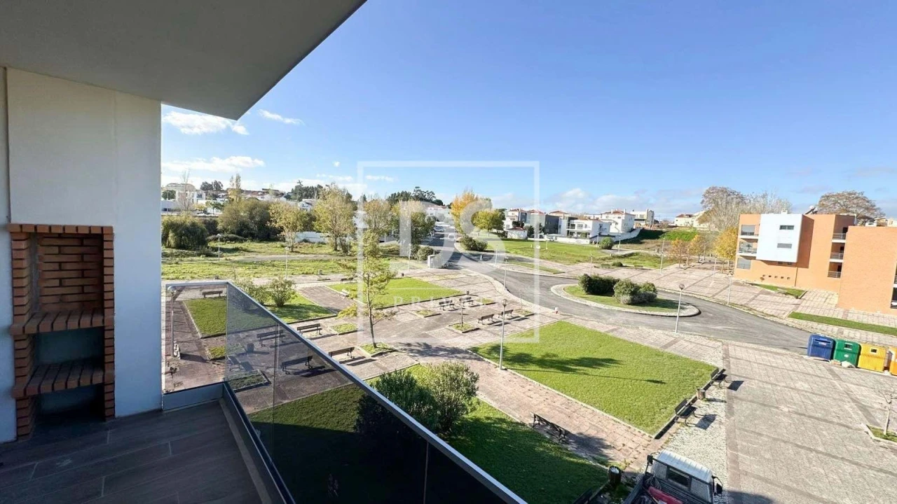 Apartamento T3 para Venda em Ramalhal Foto 12