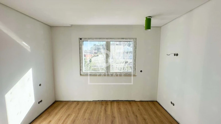 Apartamento T3 para Venda em Ramalhal Foto 8