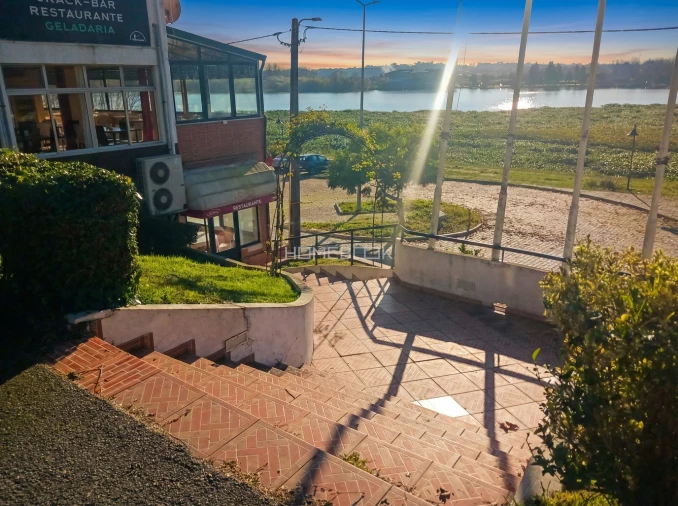 Negócio para Venda em Travassô e Óis da Ribeira Foto 7