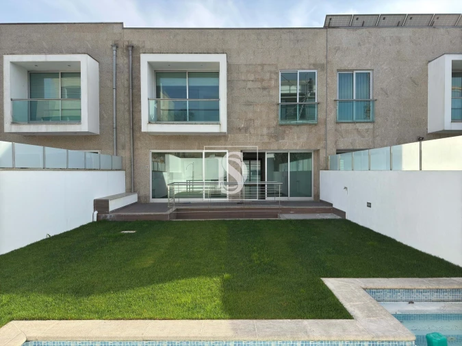 Moradia T4 para Venda em Real, Dume e Semelhe