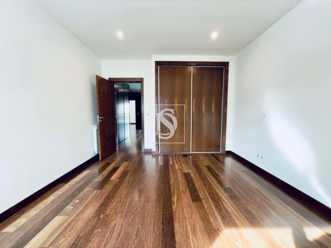 Moradia T4 para Venda em Real, Dume e Semelhe Foto 16