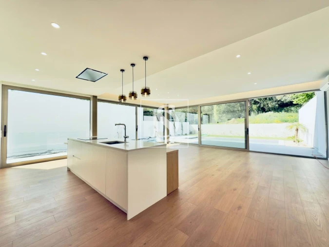 Moradia T4 para Venda em Ferreiros e Gondizalves Foto 9