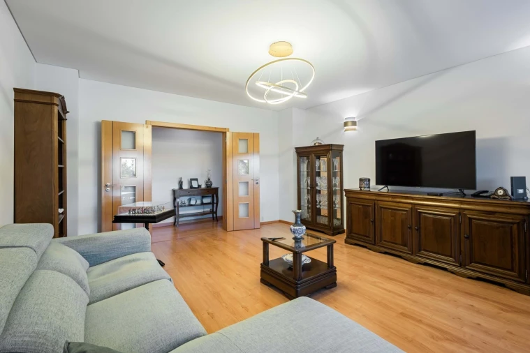 Apartamento T3 para Venda em Alverca do Ribatejo e Sobralinho Foto 3