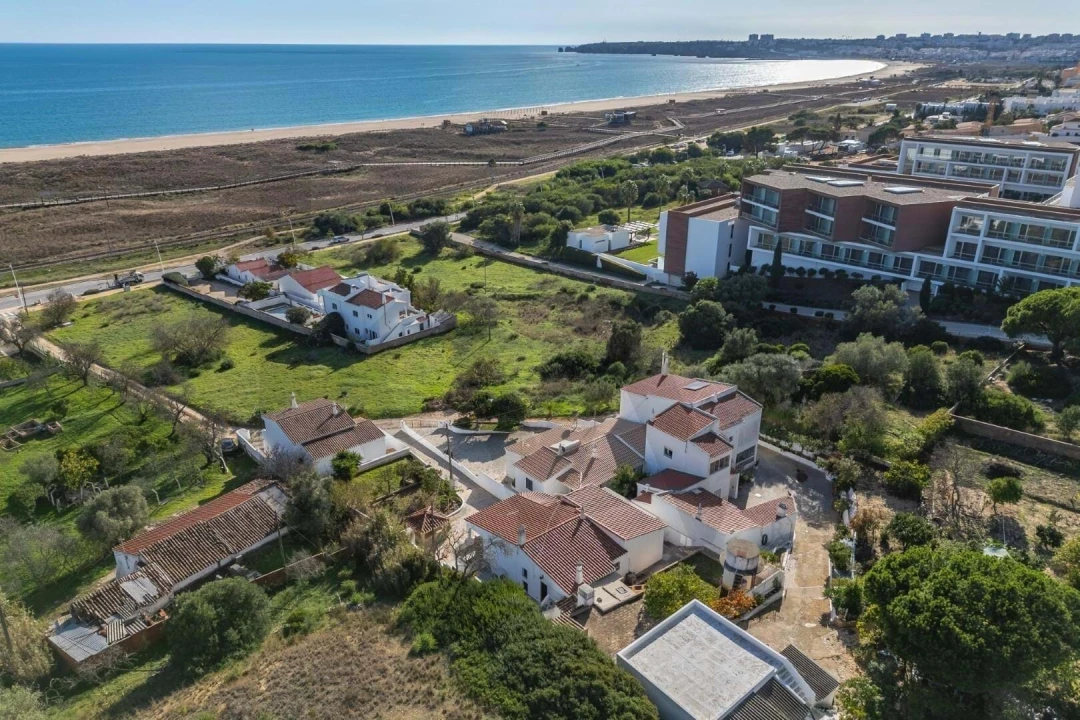 Moradia T2 para Venda em Lagos (São Sebastião e Santa Maria) Foto 2