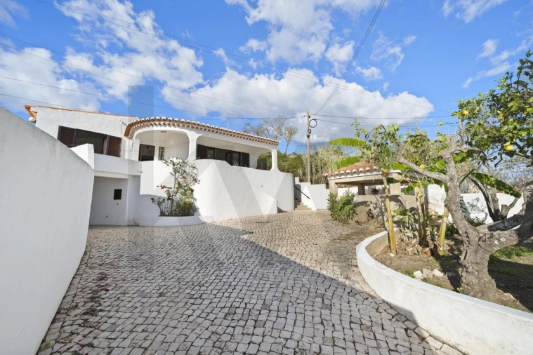 Moradia T2 para Venda em Lagos (São Sebastião e Santa Maria) Foto 4