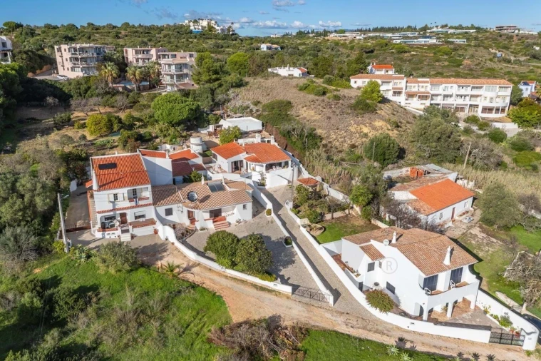 Moradia T2 para Venda em Lagos (São Sebastião e Santa Maria) Foto 42