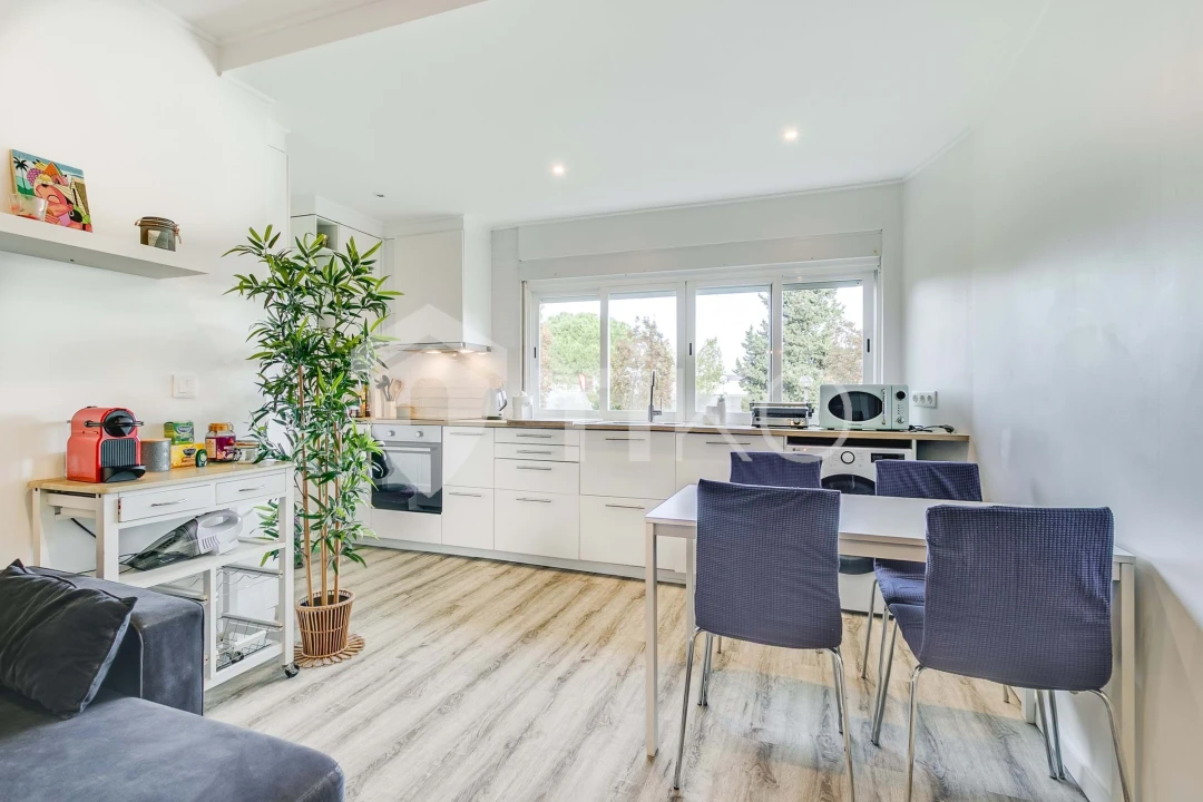 Apartamento T3 para Venda em Carcavelos e Parede Foto 7