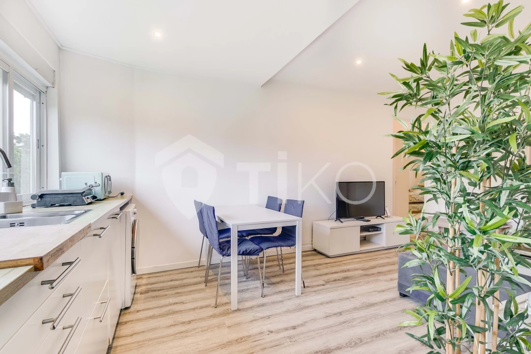 Apartamento T3 para Venda em Carcavelos e Parede Foto 9