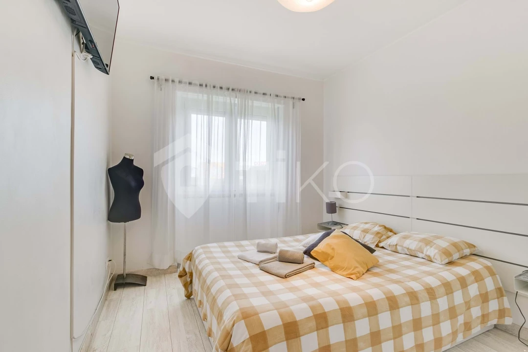 Apartamento T3 para Venda em Carcavelos e Parede Foto 12