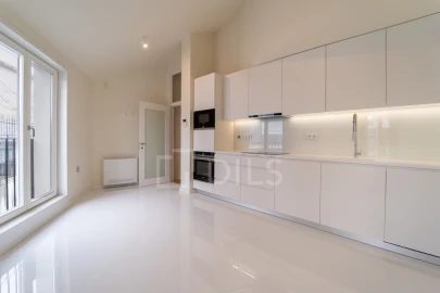 Apartamento T4 para Venda em Aldoar, Foz do Douro e Nevogilde
