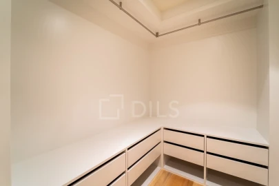 Apartamento T4 para Venda em Aldoar, Foz do Douro e Nevogilde