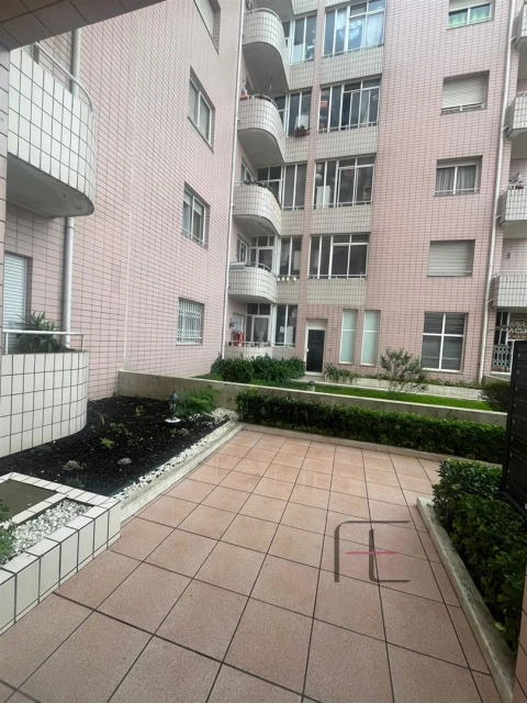 Apartamento T2 para Venda em Baguim do Monte (Rio Tinto)