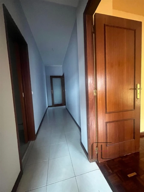 Apartamento T2 para Venda em Baguim do Monte (Rio Tinto)