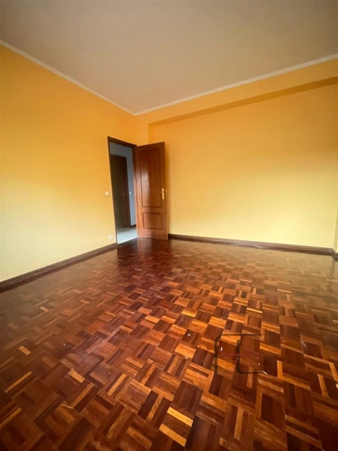 Apartamento T2 para Venda em Baguim do Monte (Rio Tinto)