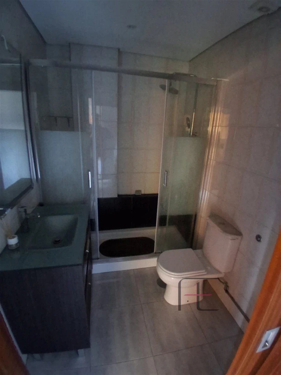Apartamento T2 para Venda em Baguim do Monte (Rio Tinto) Foto 21