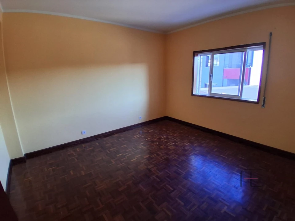 Apartamento T2 para Venda em Baguim do Monte (Rio Tinto) Foto 2