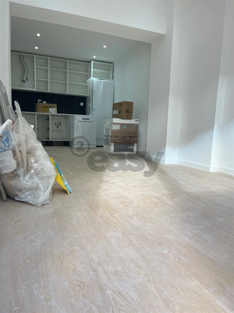 Apartamento T2 para Venda em Venteira Foto 4