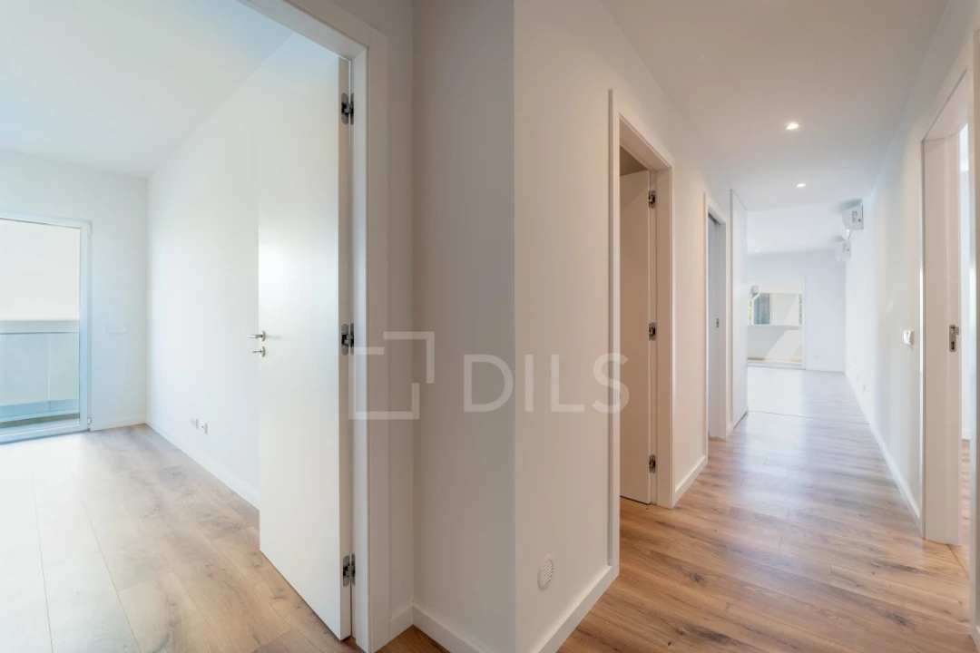 Apartamento T3 para Venda em Ramalde Foto 5