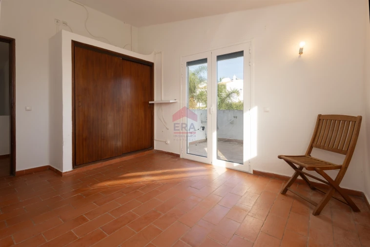 Moradia T0 para Venda em Albufeira e Olhos de Água Foto 20