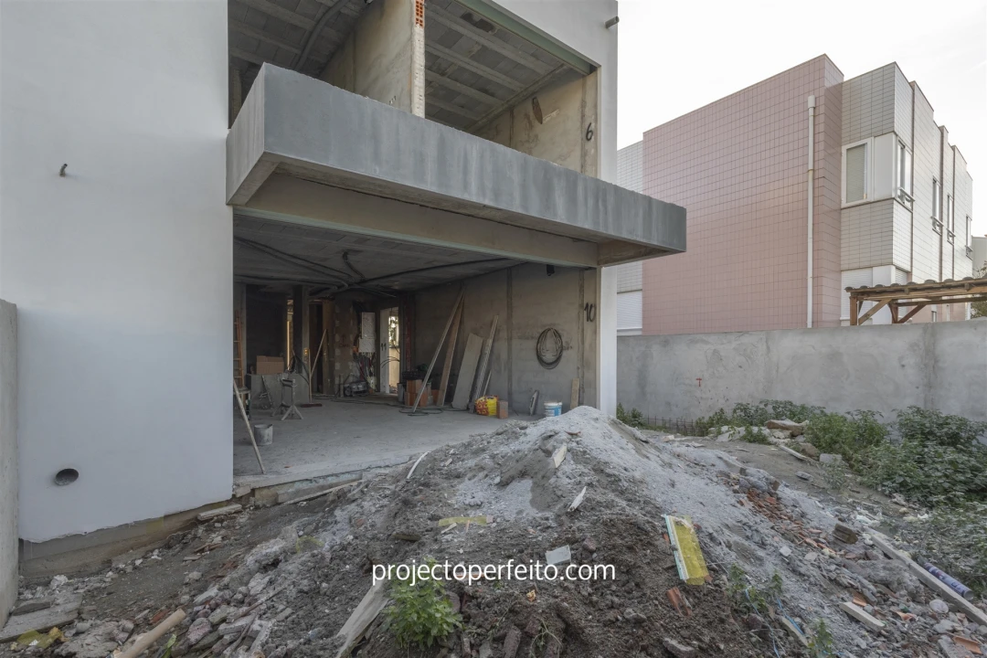 Moradia T3 para Venda em São Felix da Marinha Foto 5