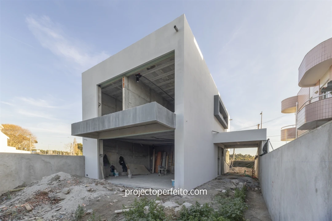 Moradia T3 para Venda em São Felix da Marinha Foto 1