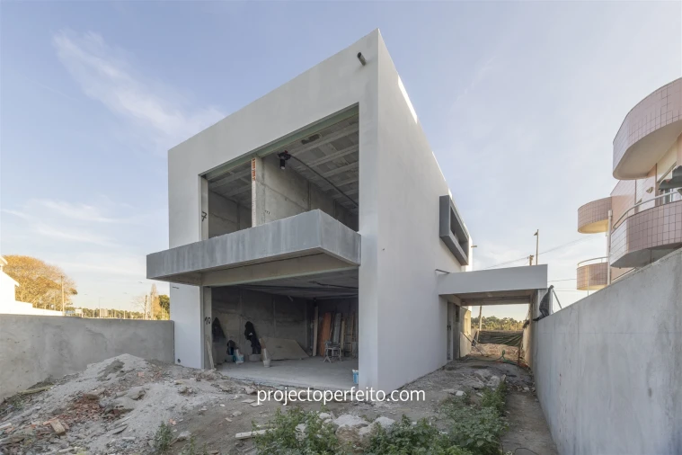 Moradia T3 para Venda em São Felix da Marinha Foto 1